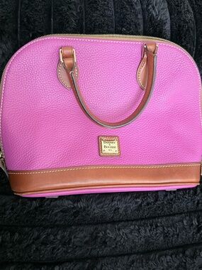 Dooney and Bourke Pebble Handbag